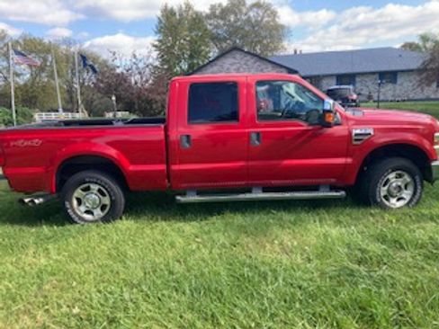 Used 2009 Ford F250 XLT image 2