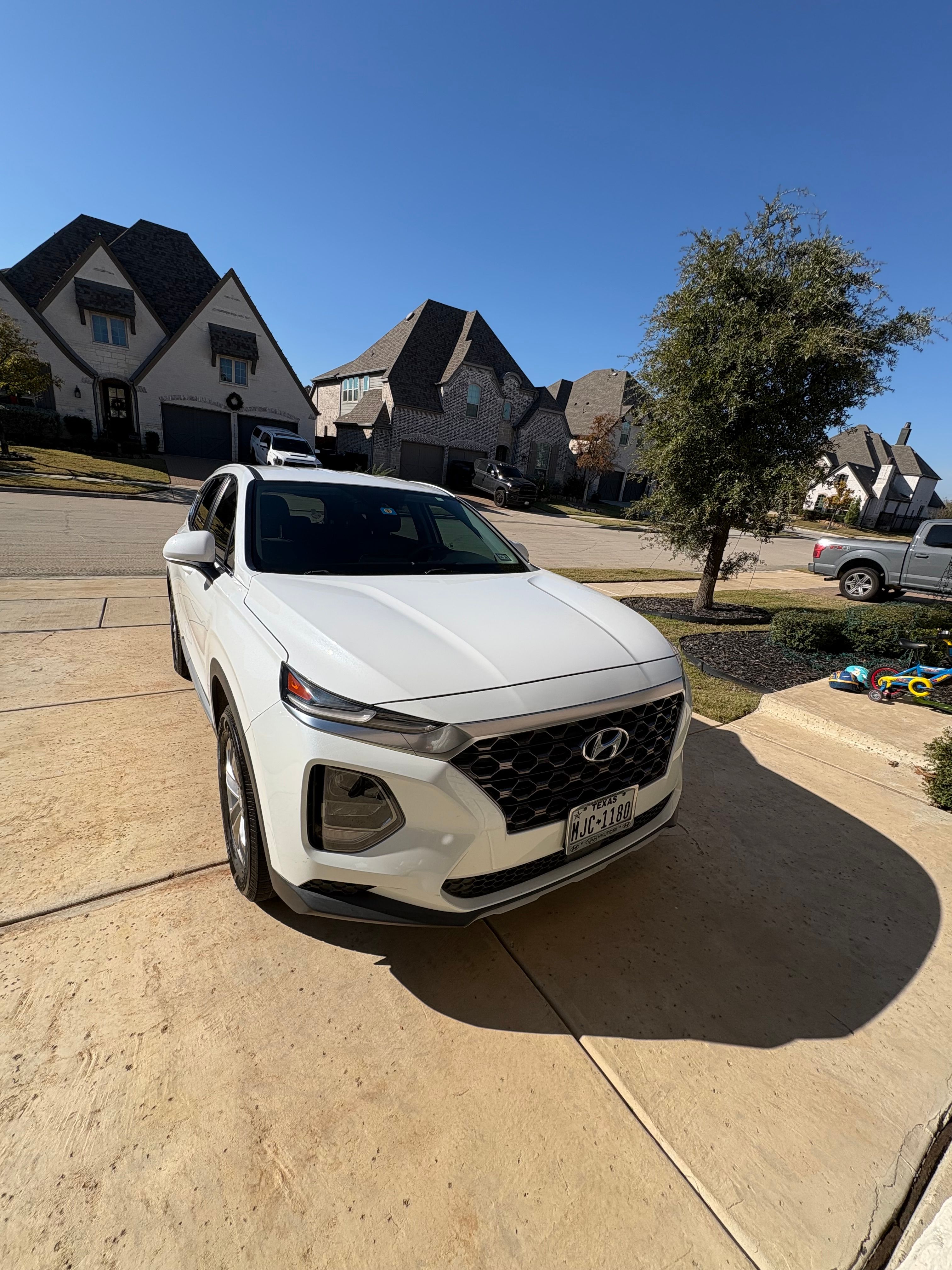 Used 2019 Hyundai Santa Fe SE FWD image 4
