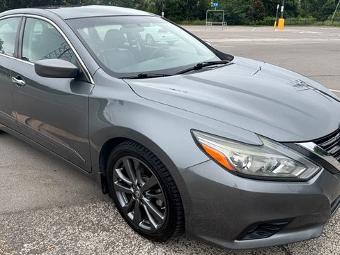 Used 2018 Nissan Altima 2.5 SR w/ SR Special Edition FWD image 11