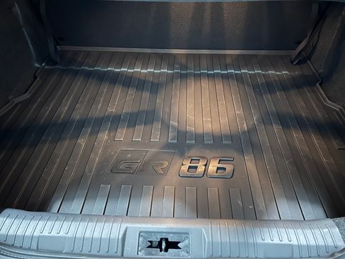 Used 2026 Toyota GR86 Premium w/ ALL Weather Mat Package (TMS) RWD image 16