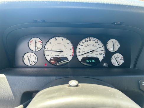 Used 2004 Jeep Grand Cherokee Overland w/ Trailer Tow Group IV image 10