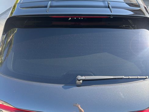 Used 2020 Porsche Macan Turbo image 27