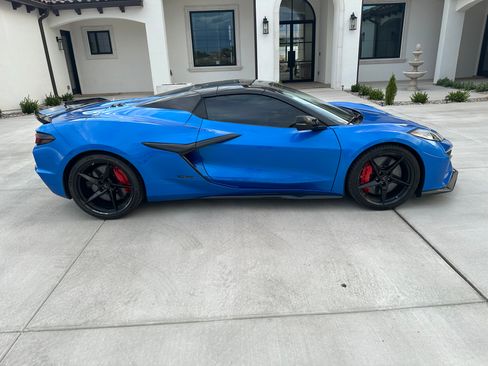 Used 2024 Chevrolet Corvette E-Ray w/ ZER Performance Package AWD/4WD image 24