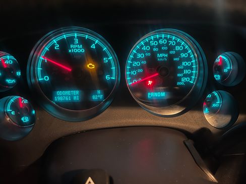 Used 2013 Chevrolet Tahoe LT image 11