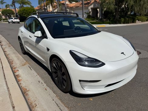 Used 2022 Tesla Model 3 Performance image 1