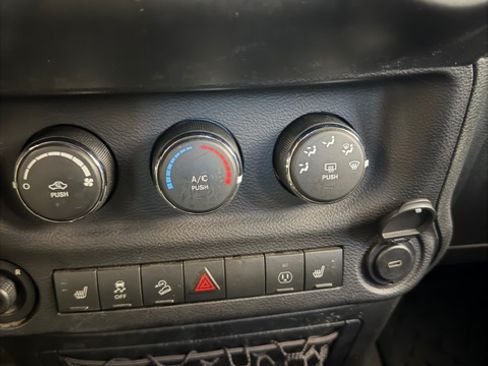 Used 2015 Jeep Wrangler Unlimited Sahara w/ Trailer Tow Group image 8