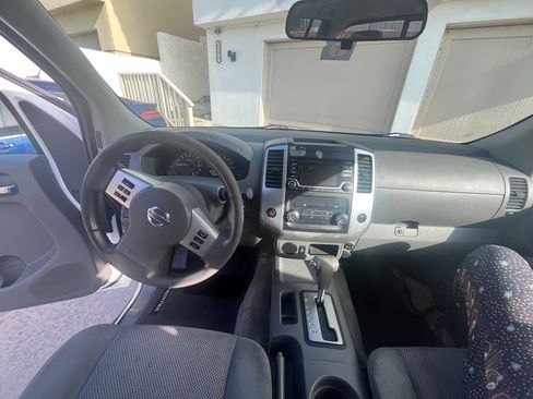 Used 2017 Nissan Frontier SV RWD image 15
