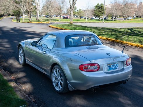 Used 2014 MAZDA MX-5 Miata Grand Touring w/ Premium Package image 17