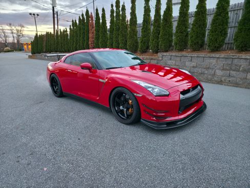 Used 2009 Nissan GT-R Premium image 13
