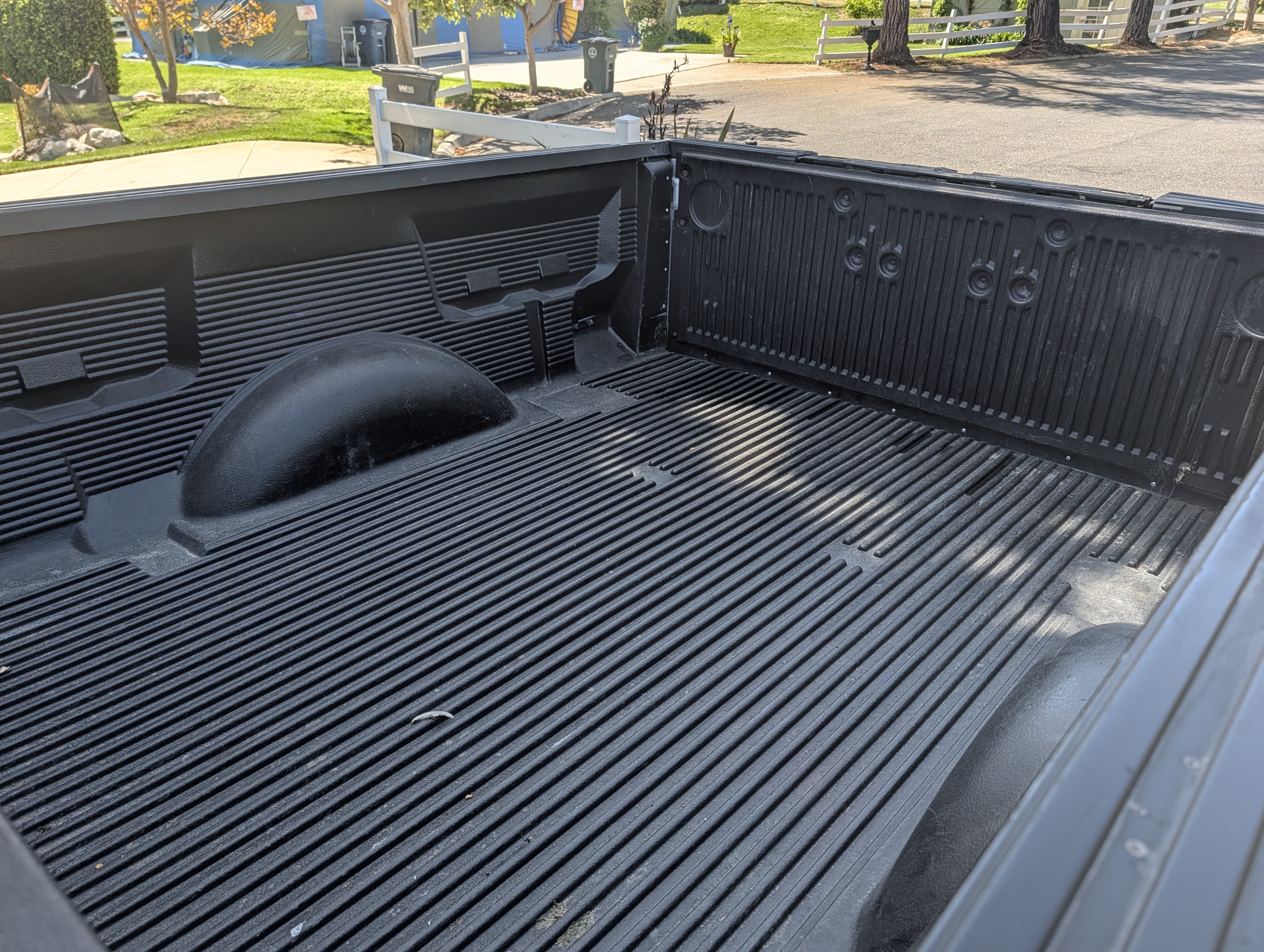 Used 2010 Ford F150 Platinum RWD image 14