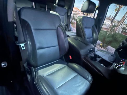 Used 2015 GMC Yukon SLE w/ Convenience Package RWD image 9