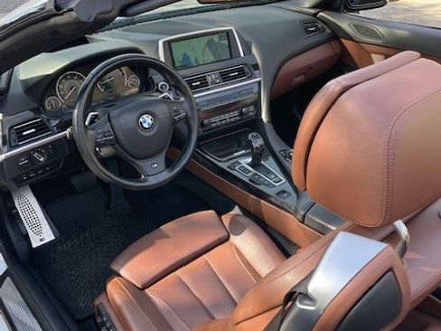 Used 2013 BMW 650i xDrive Convertible image 6