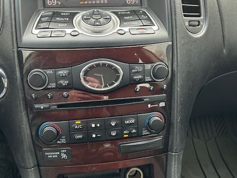 Used 2009 INFINITI EX35 Journey w/ Bose & Navigation Pkg image 8