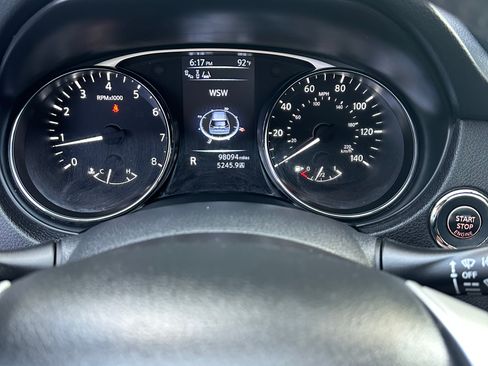 Used 2014 Nissan Rogue SL w/ SL Premium Package FWD image 6