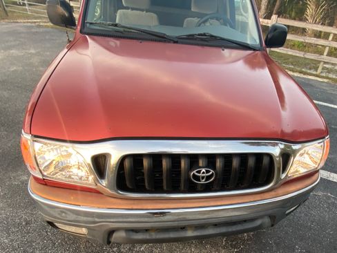 Used 2003 Toyota Tacoma PreRunner image 12