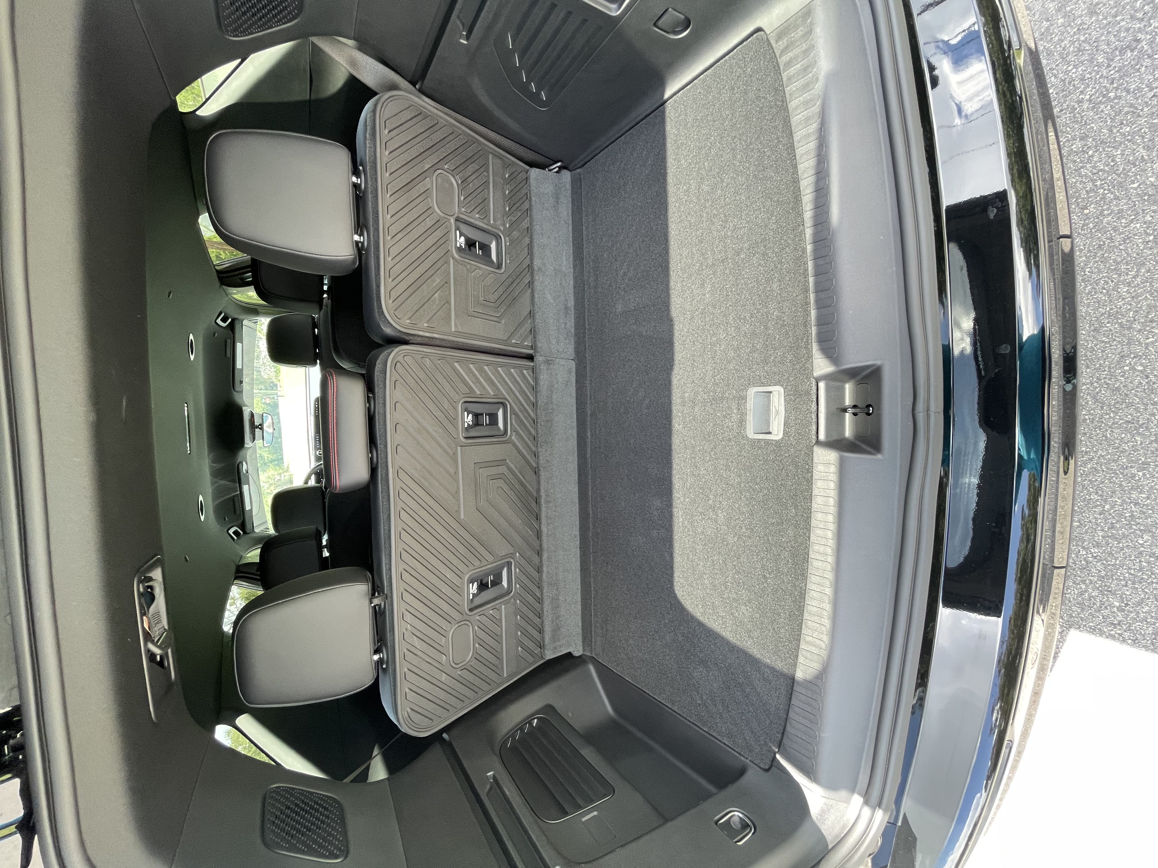 Used 2026 Chevrolet Traverse RS FWD image 10
