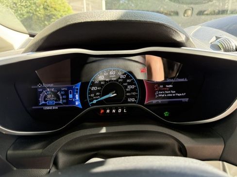 Used 2013 Ford C-MAX SEL FWD image 16