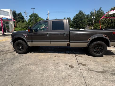 Used 2009 Ford F250 XLT AWD/4WD image 10
