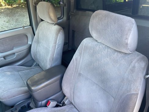 Used 2004 Toyota Tacoma PreRunner image 16