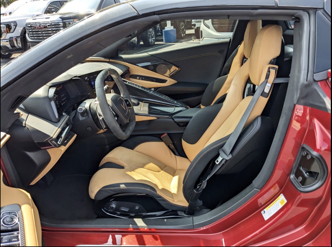 Used 2022 Chevrolet Corvette Stingray Premium Conv w/ Z51 Performance Package RWD image 19