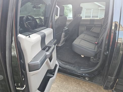 Used 2017 Ford F150 XL w/ Equipment Group 101A Mid RWD image 11