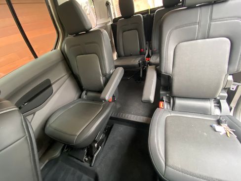 Used 2020 Ford Transit Connect XL image 4