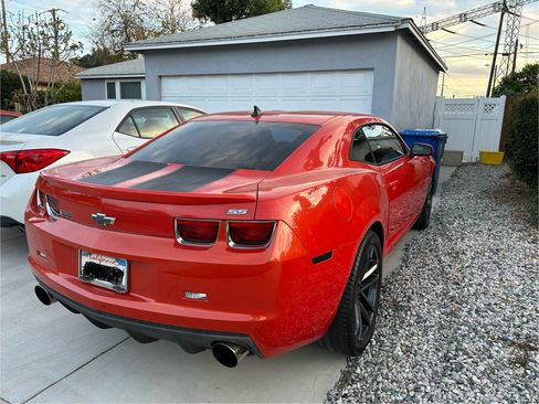 Used 2010 Chevrolet Camaro SS w/ RS Package image 8