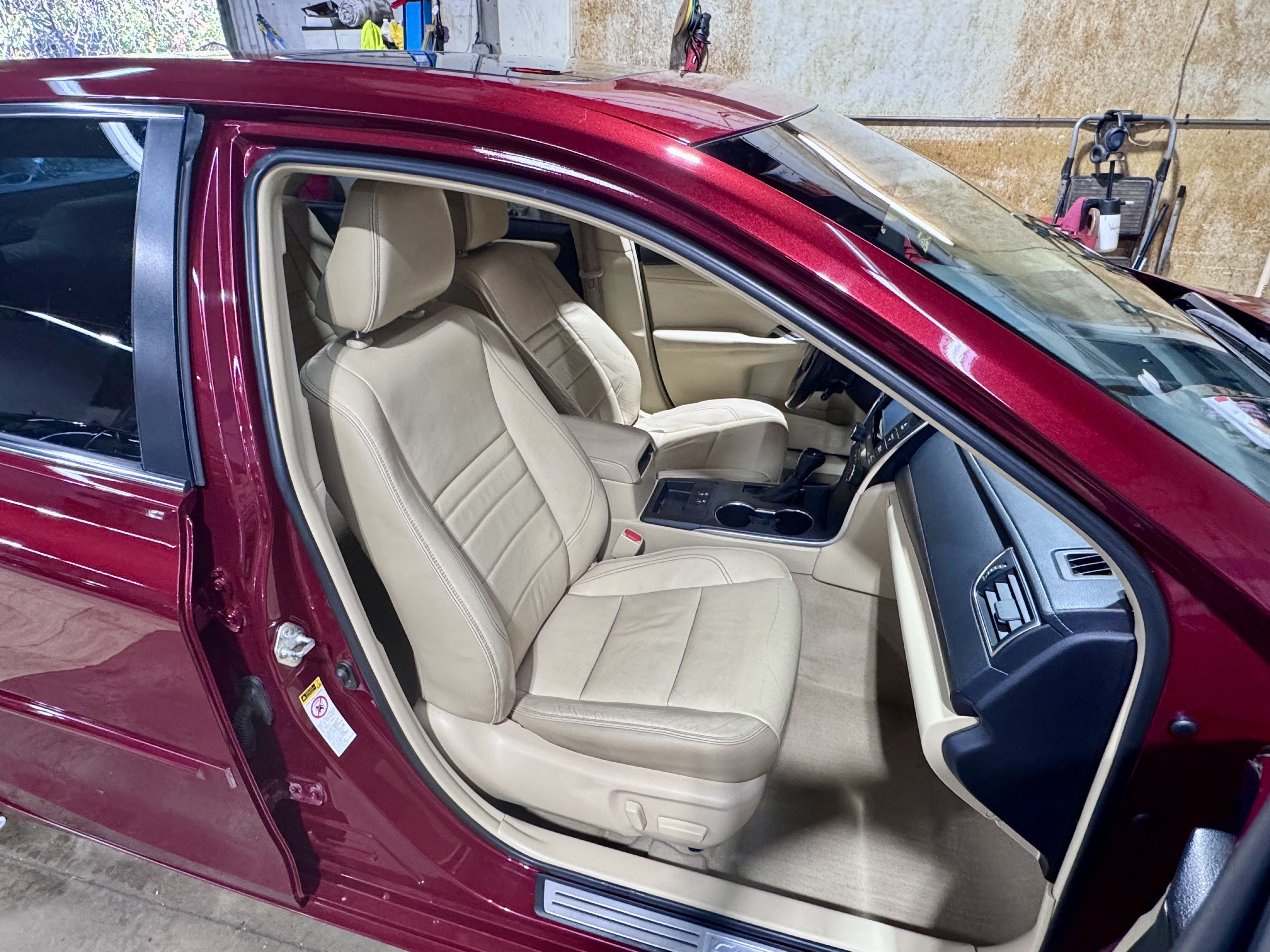 Used 2016 Toyota Camry XLE w/ Protection Package (Q2) FWD image 6
