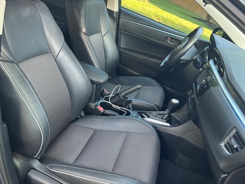 Used 2015 Toyota Corolla S w/ Driver Convenience Package FWD image 9