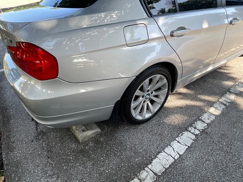 Used 2011 BMW 328i xDrive Sedan image 15