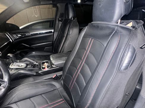 Used 2016 Porsche Cayenne AWD/4WD image 8