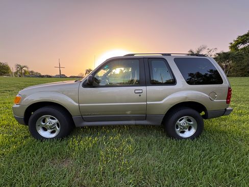 Used 2002 Ford Explorer Sport RWD image 6