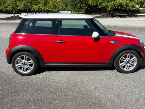 Used 2013 MINI Cooper S FWD image 16