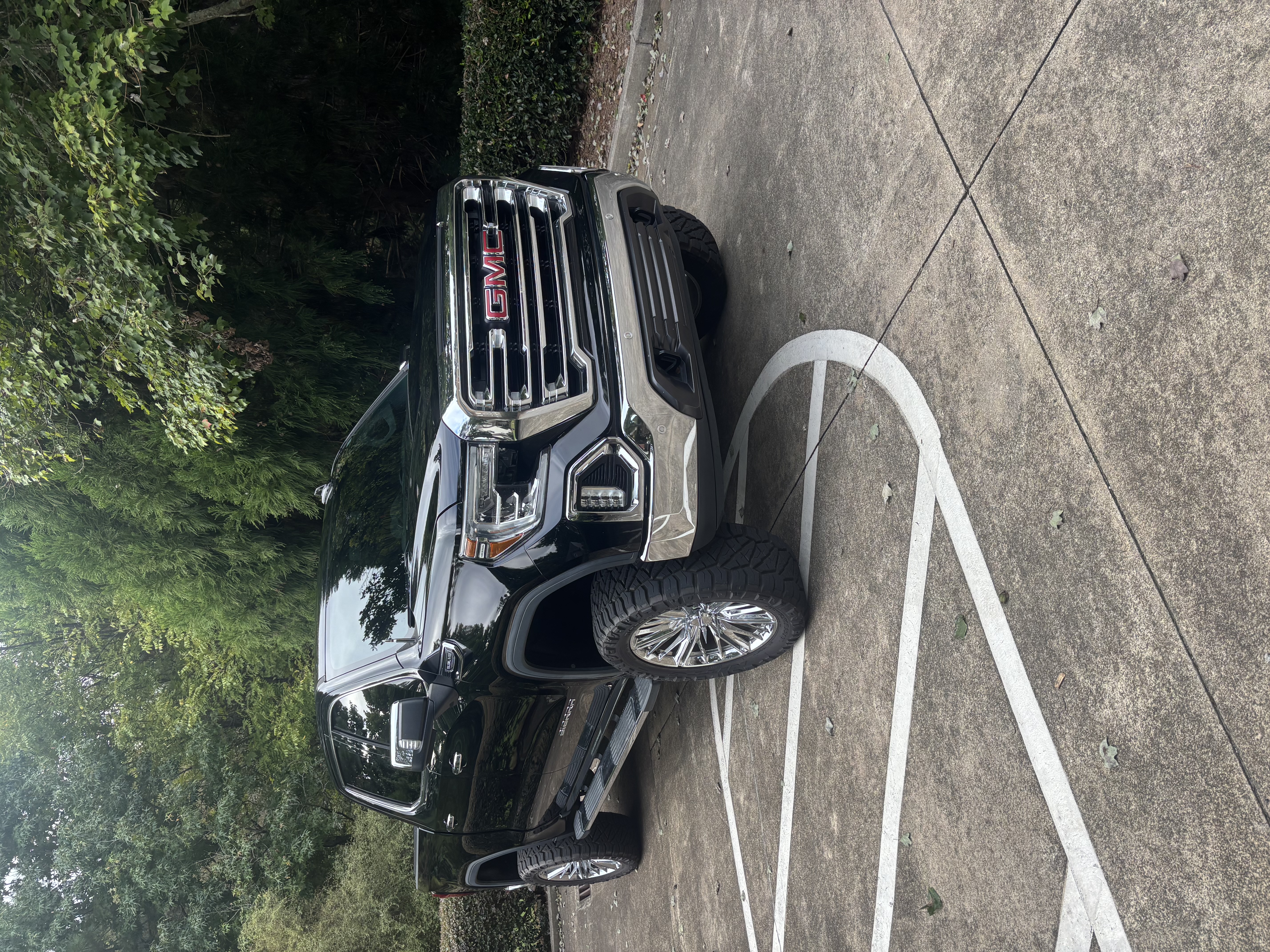 Used 2019 GMC Sierra 1500 SLT w/ SLT Premium Plus Package RWD image 1