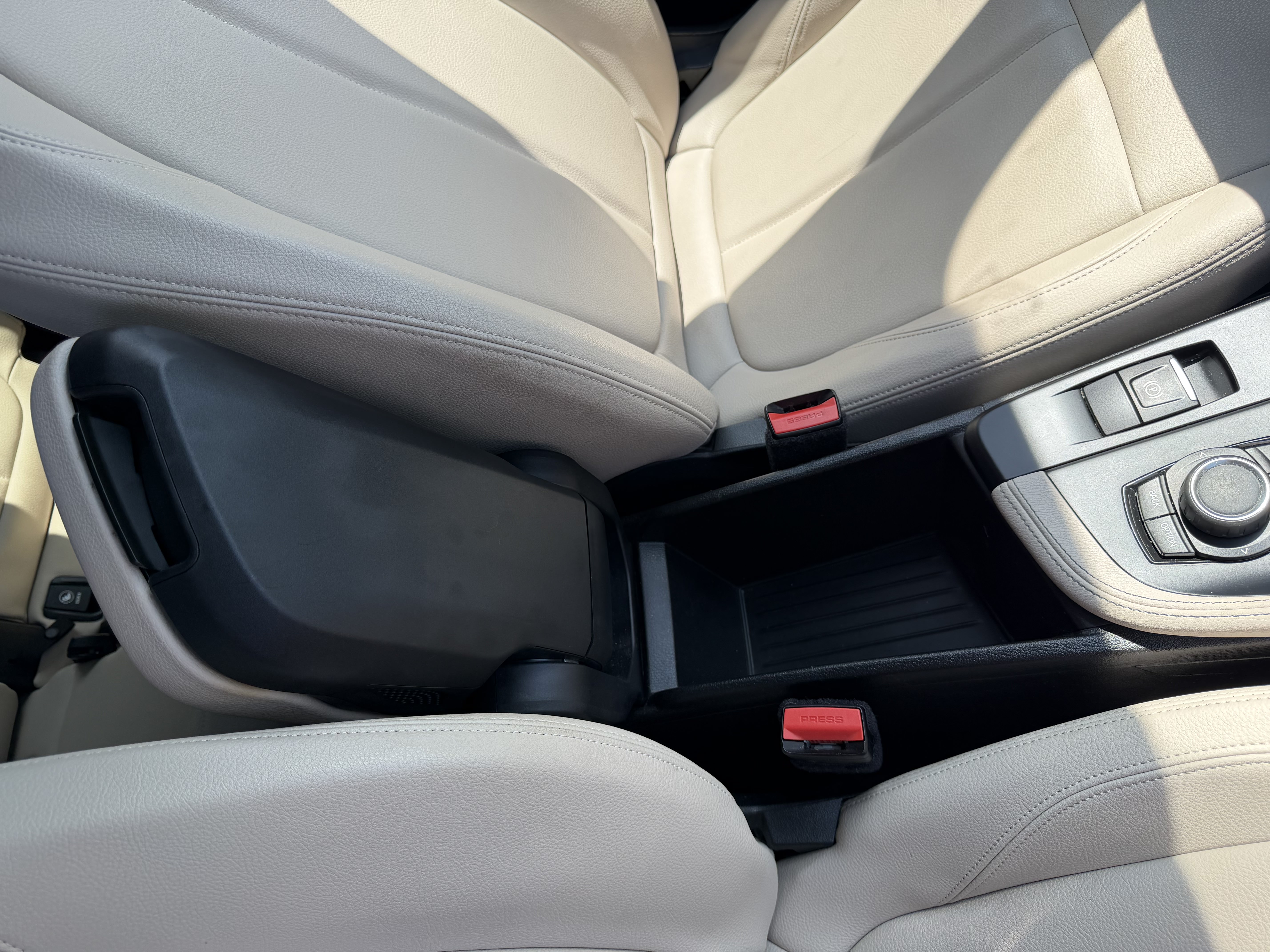 Used 2018 BMW X1 sDrive28i FWD image 12
