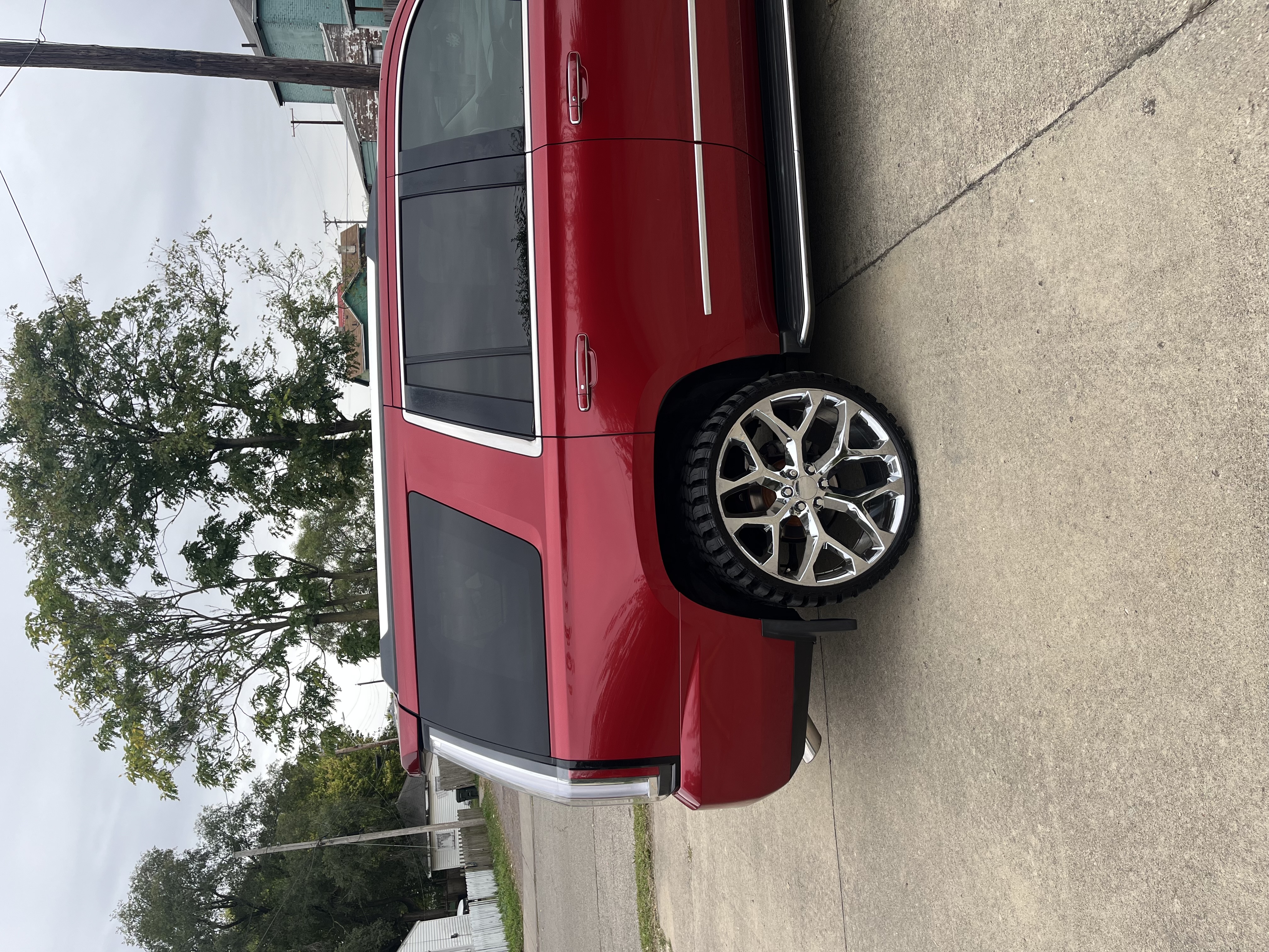 Used 2015 GMC Yukon Denali w/ Open Road Package AWD/4WD image 16