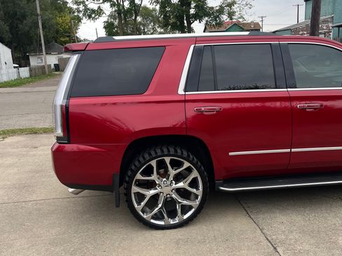 Used 2015 GMC Yukon Denali w/ Open Road Package image 16