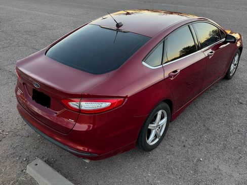 Used 2014 Ford Fusion SE image 4