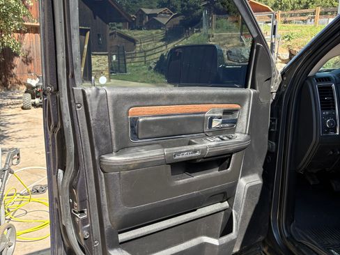 Used 2020 GMC Sierra 2500 AT4 w/ AT4 Premium Package AWD/4WD image 12