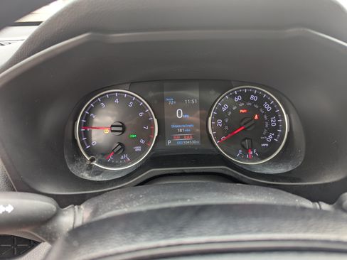 Used 2020 Toyota RAV4 XLE w/ Convenience Package image 20