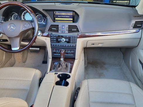 Used 2011 Mercedes-Benz E 550 Cabriolet image 6