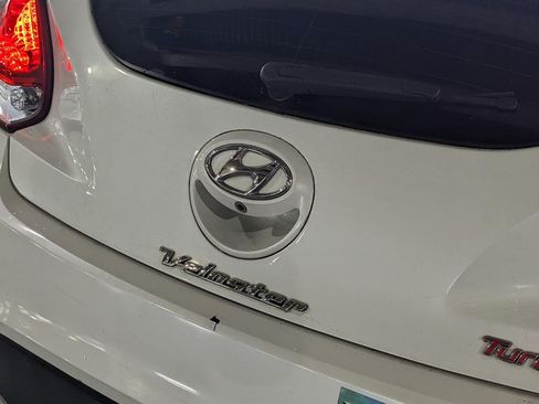 Used 2016 Hyundai Veloster Turbo w/ Option Group 04 image 15