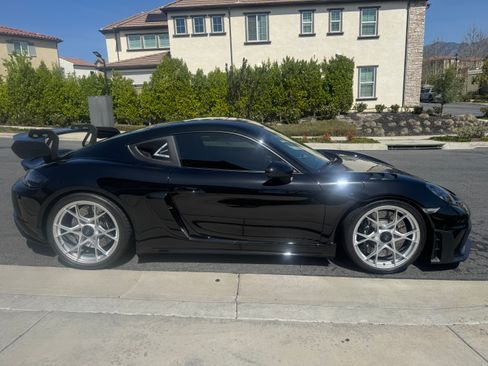 Used 2025 Porsche 718 Cayman GT4 RS image 2