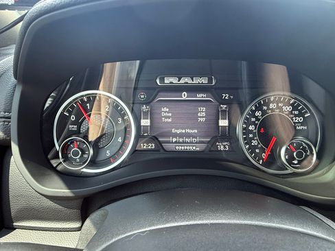 Used 2024 RAM 2500 Laramie w/ Sport Appearance Package AWD/4WD image 15