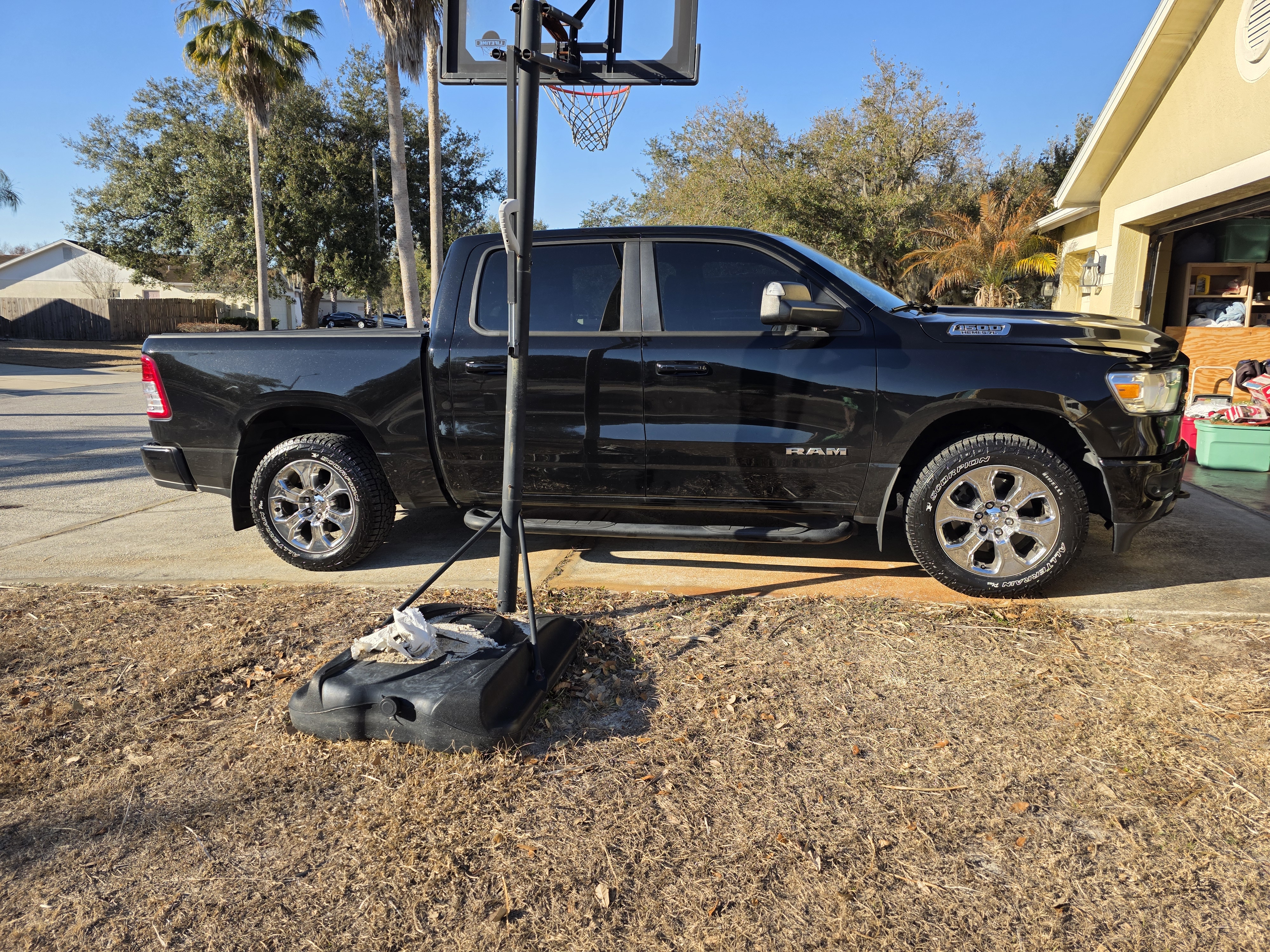 Used 2019 RAM 1500 Big Horn AWD/4WD image 4