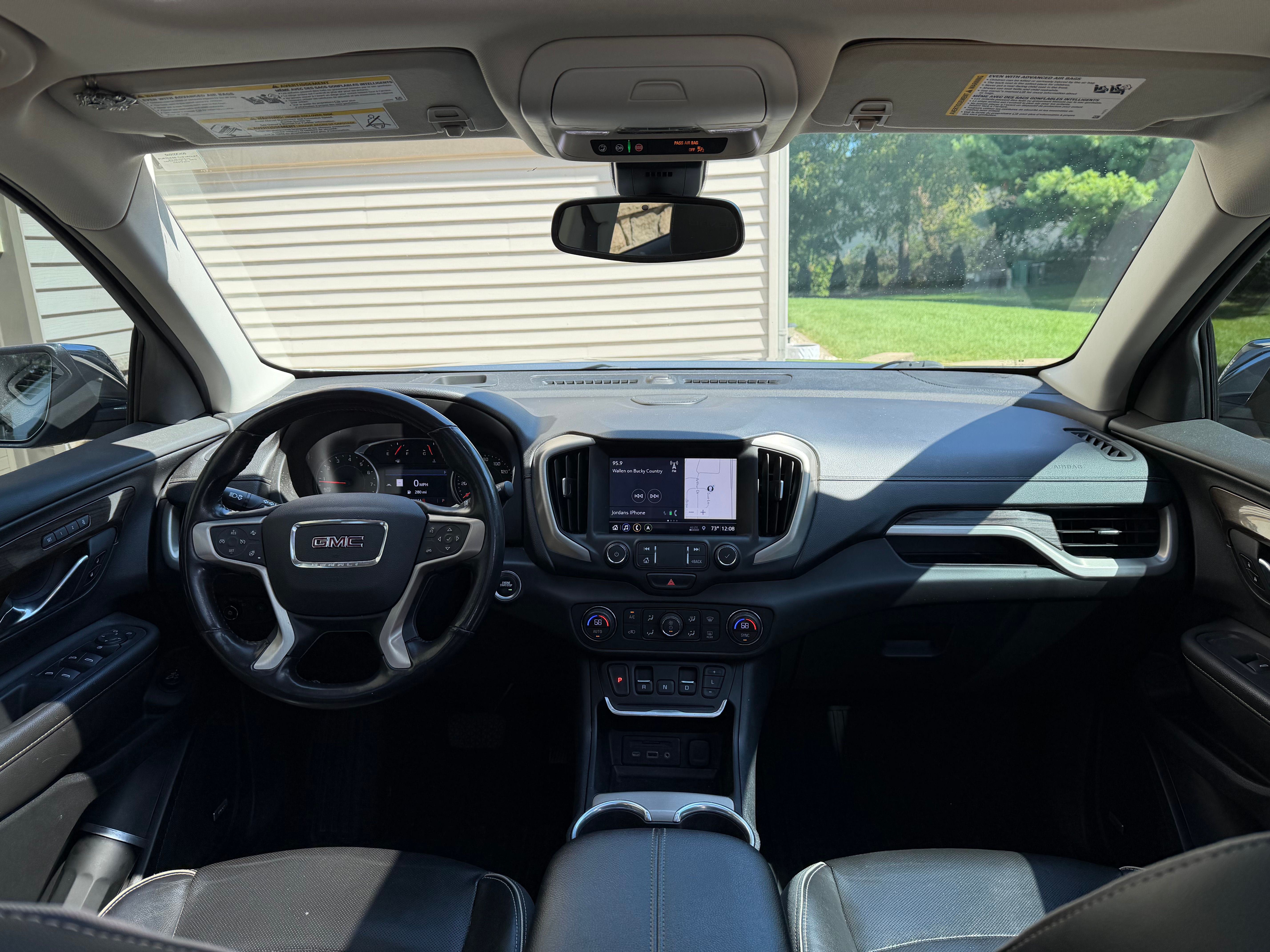 Used 2020 GMC Terrain Denali w/ GMC Pro Grade Package AWD/4WD image 9