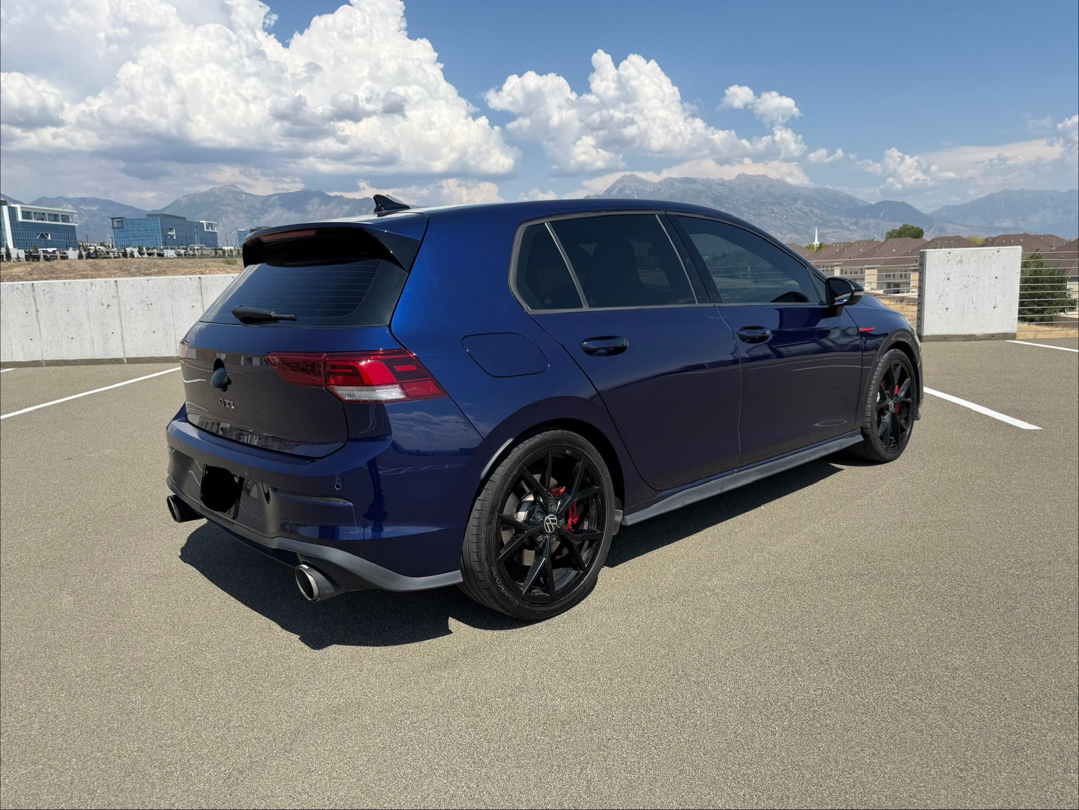 Used 2024 Volkswagen GTI SE w/ SE Leather Seats Package FWD image 6