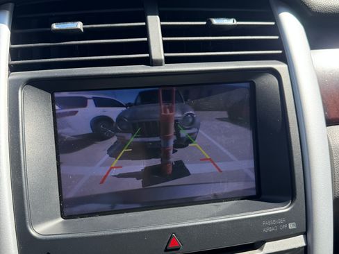 Used 2013 Ford Edge Limited image 10