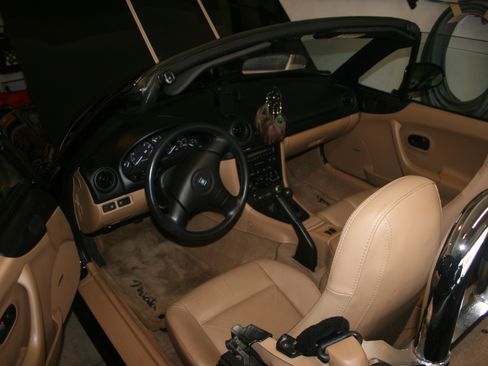 Used 1999 MAZDA MX-5 Miata image 13