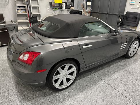 Used 2005 Chrysler Crossfire Limited image 5